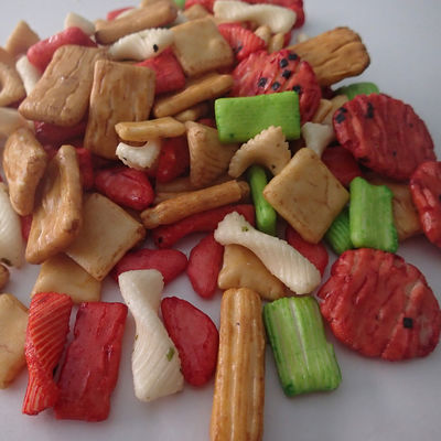 شراء مقرمشات الأرز اليابانية OEM مقرمشات السمسم اليابانية شبه الناعمة online manufacture