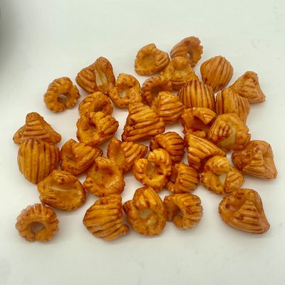 سعر جيد بكركرات الأرز الهشة النكهة الحارة النسيج التصميم وجبة خفيفة جاهزة الانترنت